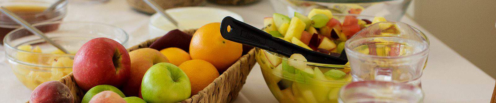 Fresh fruit, juice and fruit salad